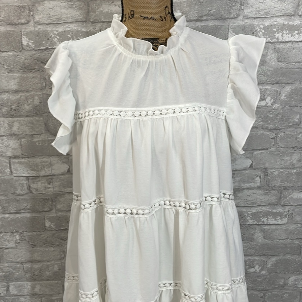 Emery Rose White Tiered Dress - Picture 3 of 9